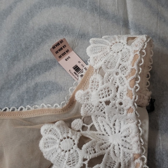 🥳LAST ONE🥳BUY 1 GET 1 FREE VICTORIA SECRET BRA - Picture 5 of 6